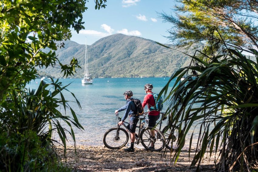 Queen Charlotte Track beach bikes two guys MH-X3.jpg